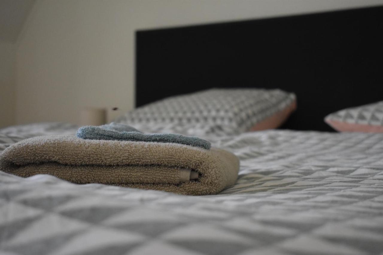 Benbzuiderzee Bed & Breakfast Хатем Екстериор снимка